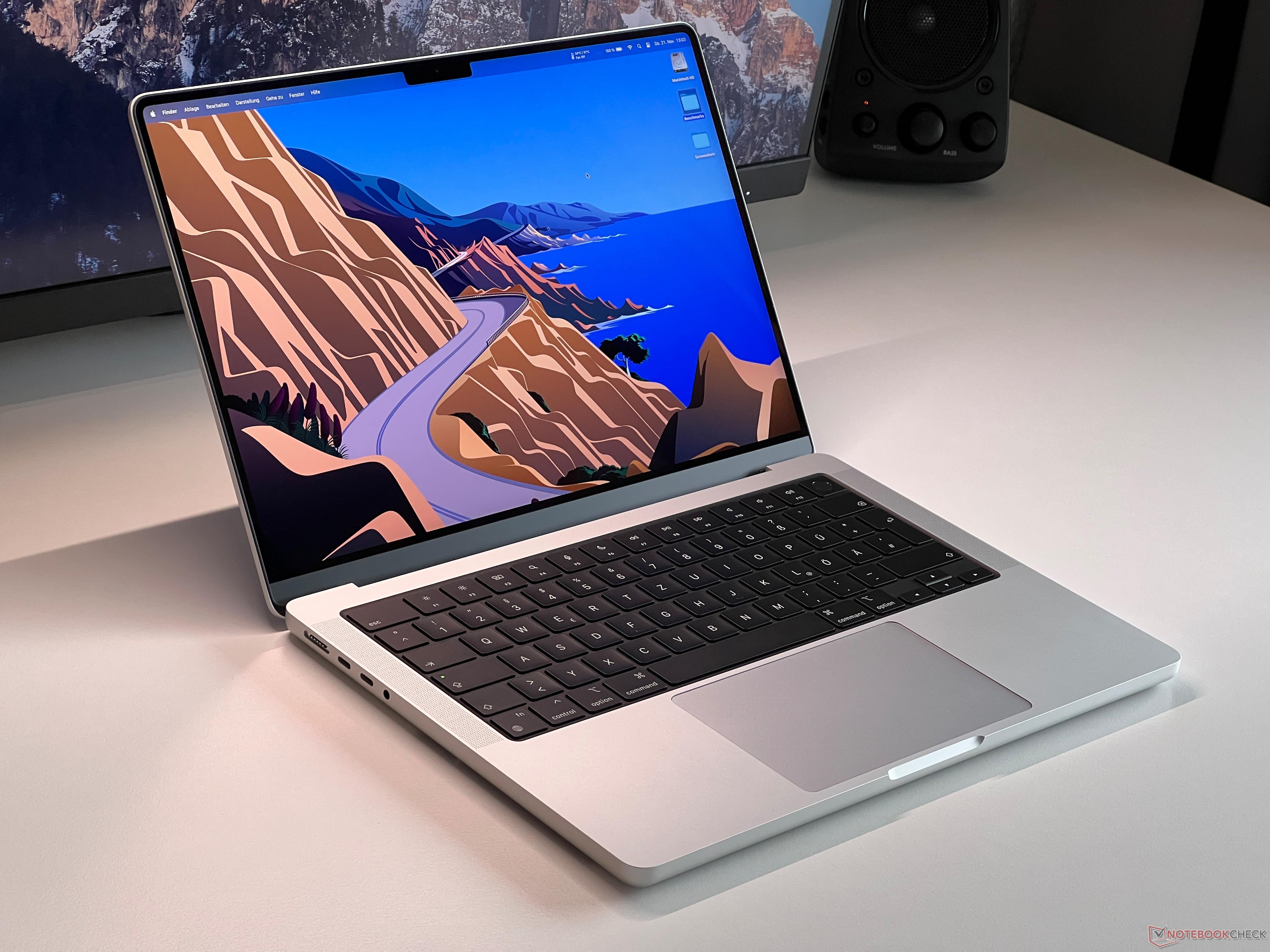 MacBook Pro 14" M4 Pro 24GB RAM 512GB SSD Sellada en República Dominicana