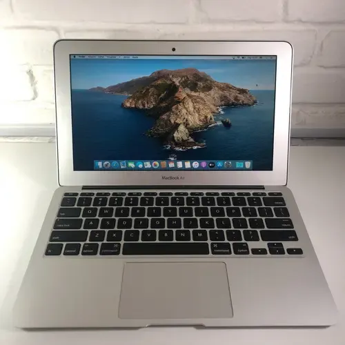MacBook Air 11" 2015 en perfectas condiciones en República Dominicana