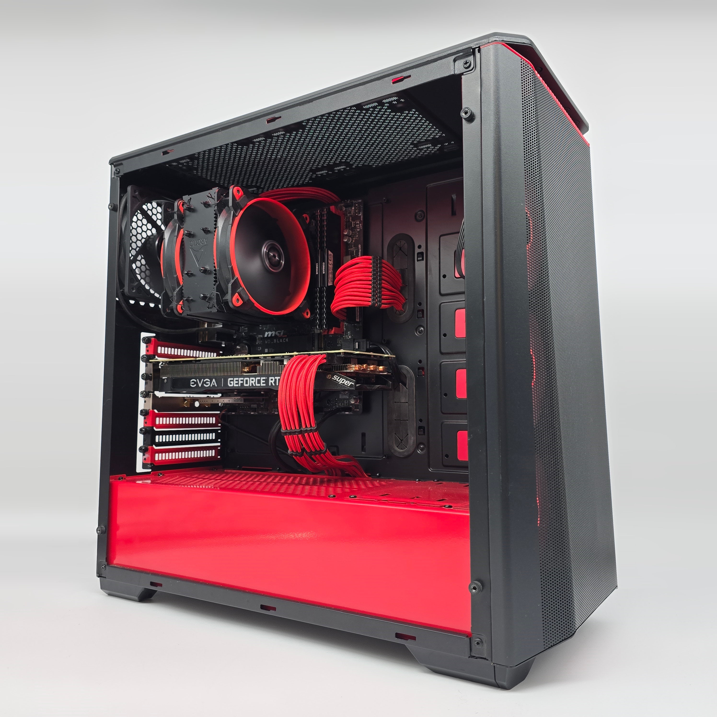 Computadora Gamer con RTX 2070 Super, Intel i5 13600K y 32GB RAM en República Dominicana