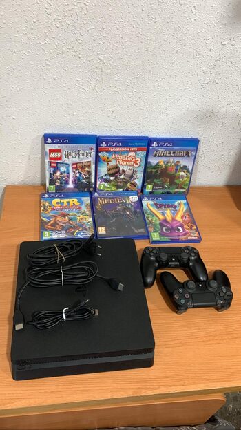 Sony PS4 Slim Modelo 1TB Consola