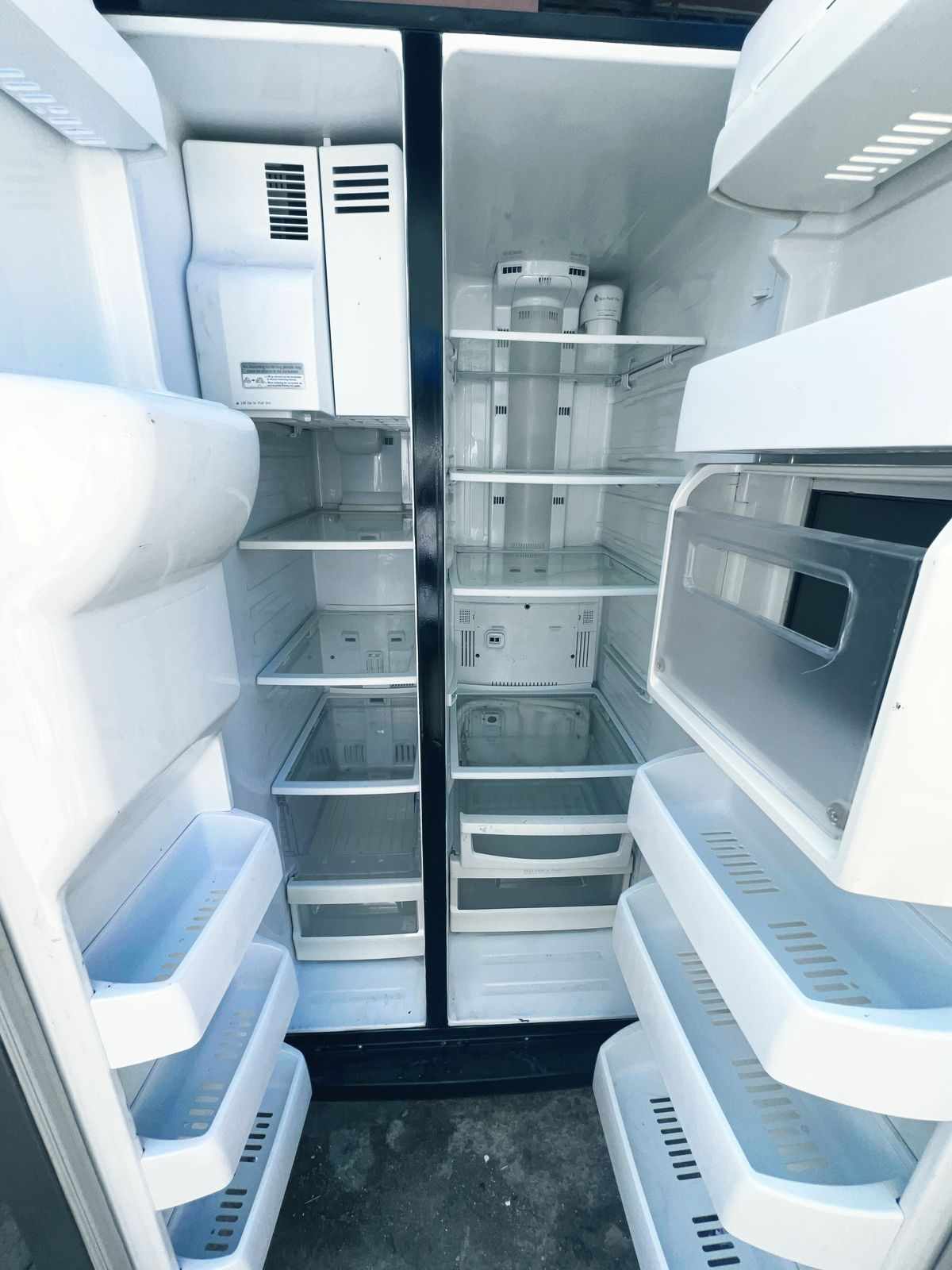 Nevera vertical marca X, modelo Y en República Dominicana