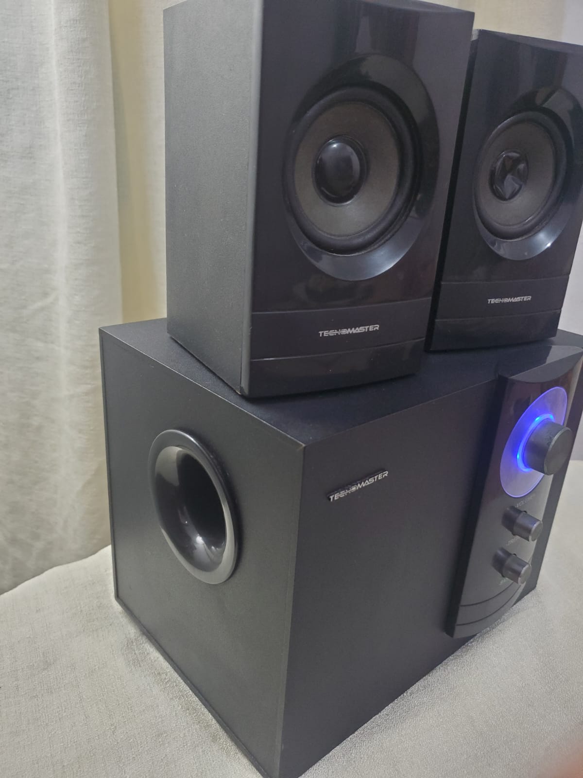 Tecnomaster Soundbar 40W en República Dominicana
