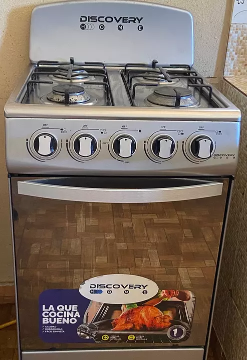 Discovery Estufa 4 Quemadores con Horno
