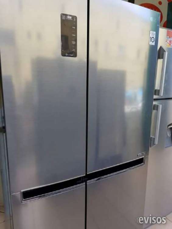 LG Refrigerador 2 Puertas con Dispensador en República Dominicana