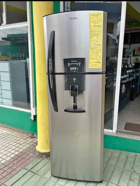 Neveras medio uso importadas con garantía en República Dominicana