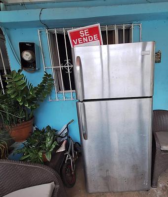 Frigidaire Nevera Modelo 9 P.C. en República Dominicana