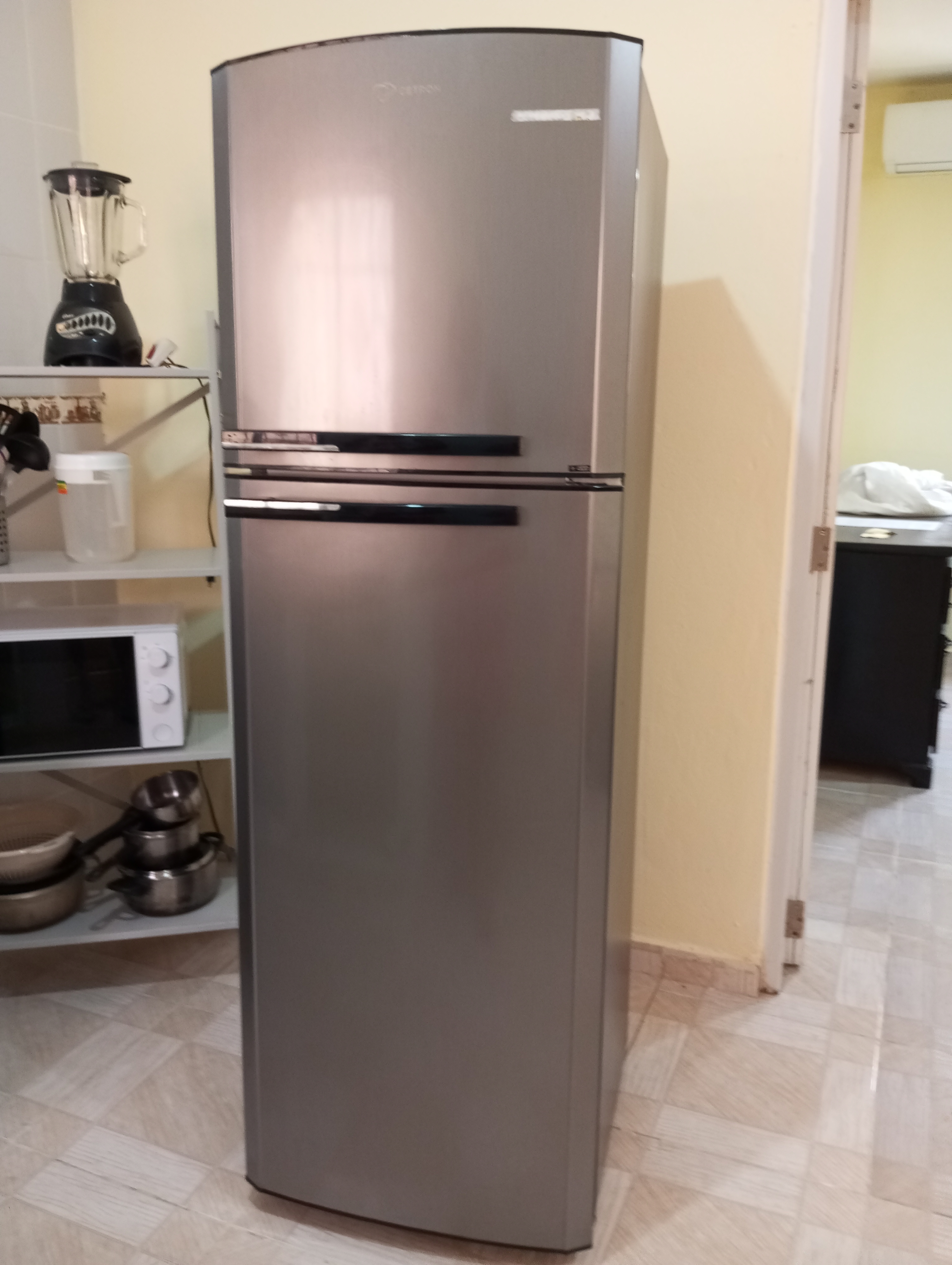 Whirlpool Modelo X500 Refrigerador