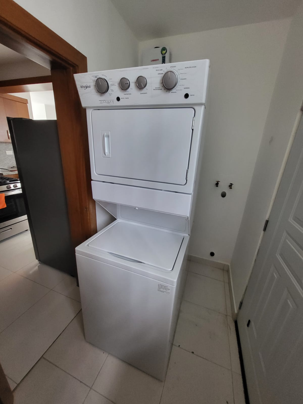 Whirlpool Lavadora Torre Eléctrica Modelo Básico en República Dominicana