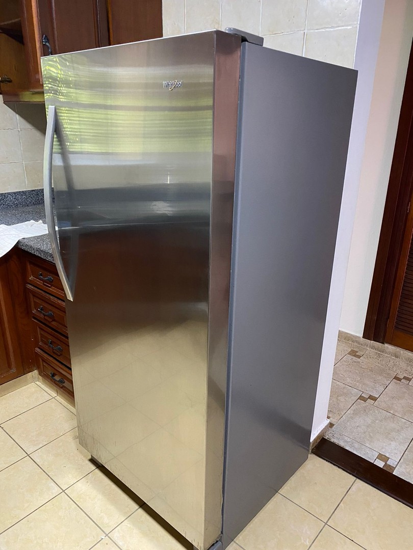 Whirlpool Nevera Acero Inoxidable Modelo Básico