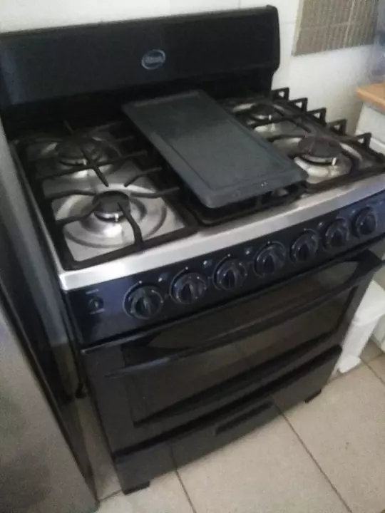 Estufa American 6 Hornillas Acero Inoxidable en República Dominicana