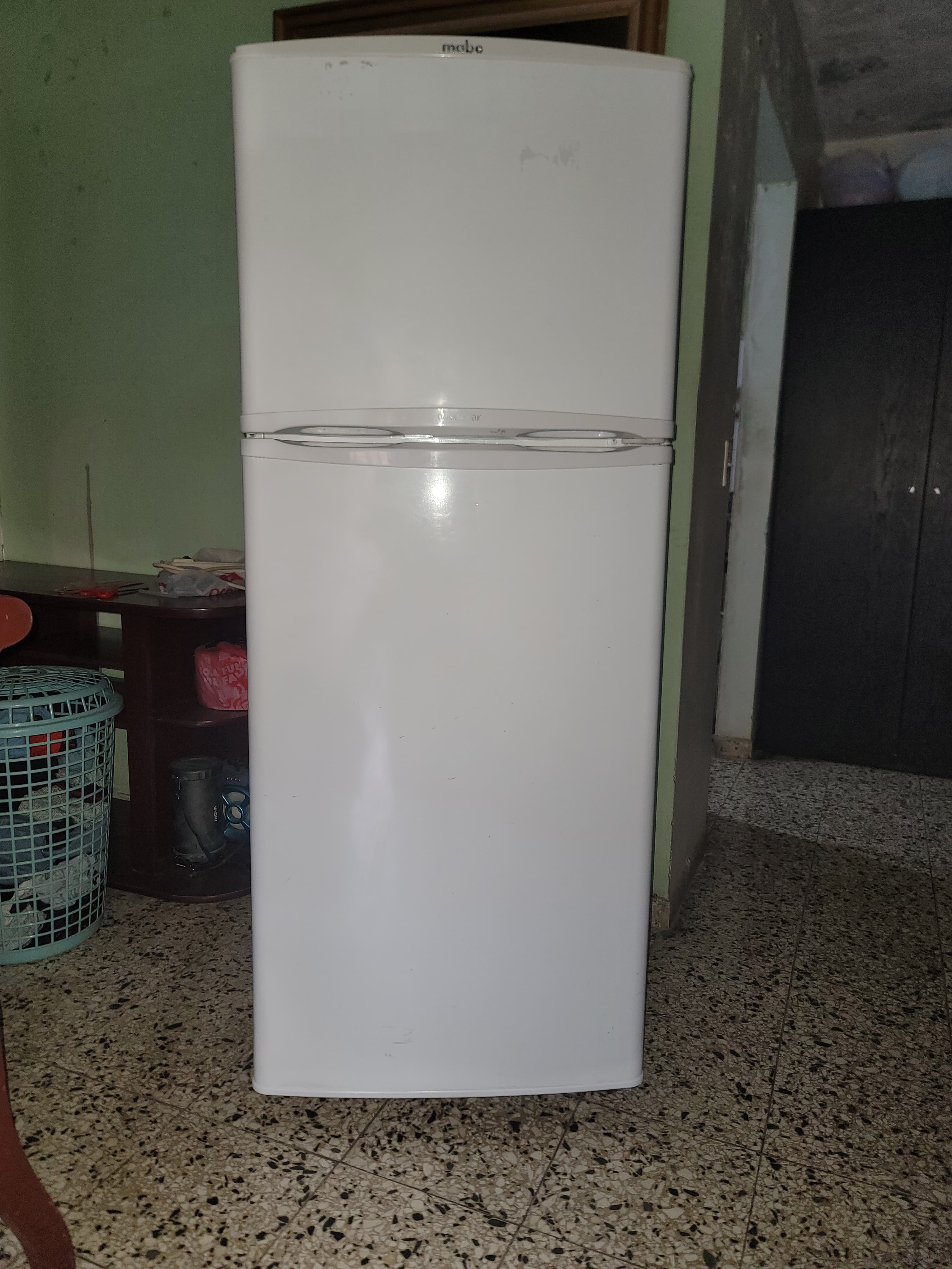 Nevera Marca Modelo Refrigerador Compacto en República Dominicana