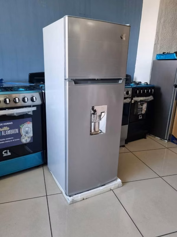 General Home Depot nevera con dispensador 8 pie en República Dominicana
