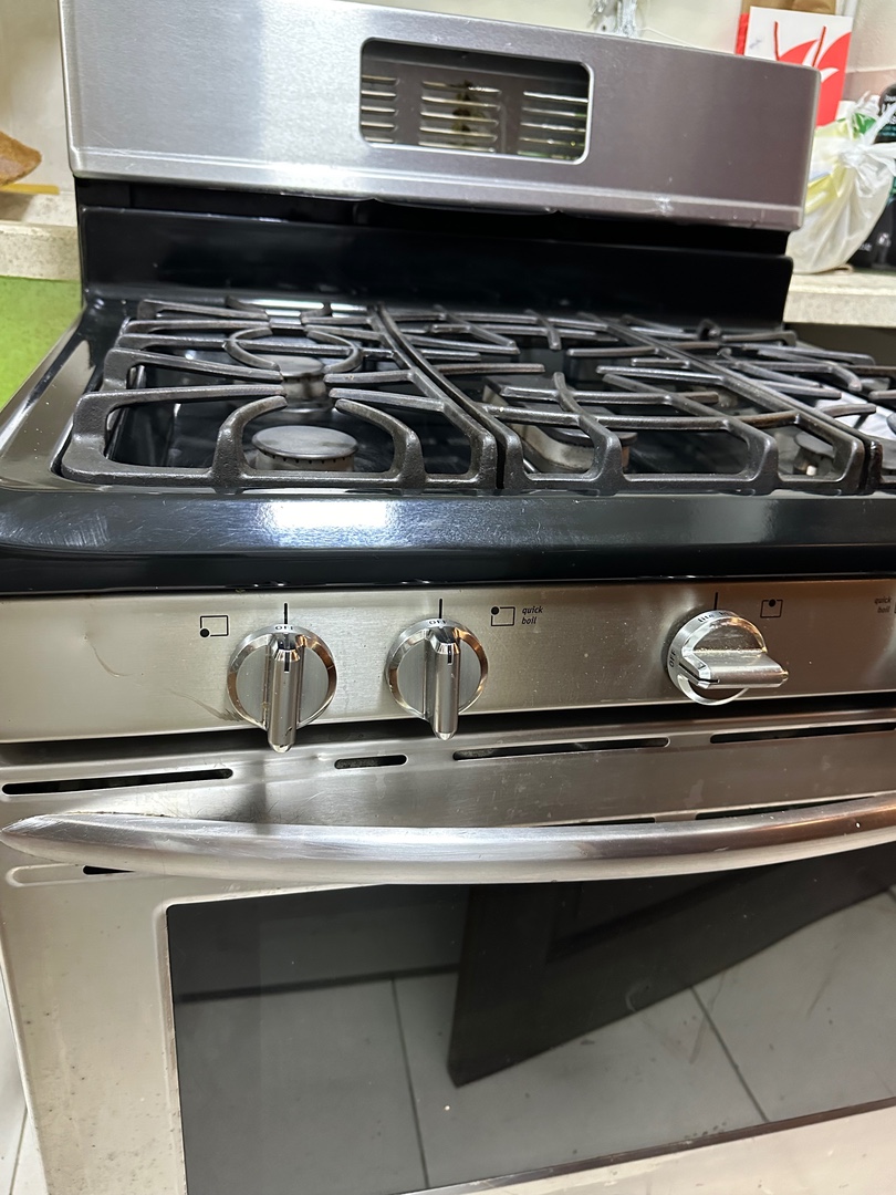 Frigidaire Estufa 30" Acero Inoxidable en República Dominicana