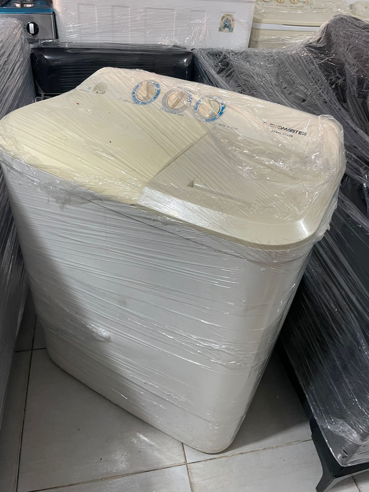 Lavadora Whirlpool 14 lbs para ropa