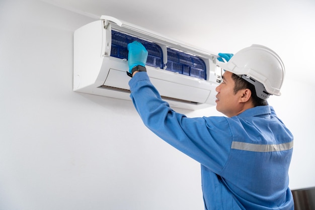 Técnico Mantenimiento Aire Acondicionado Electricidad