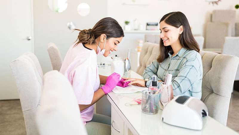 Necesito manicurista profesional en Santo Domingo