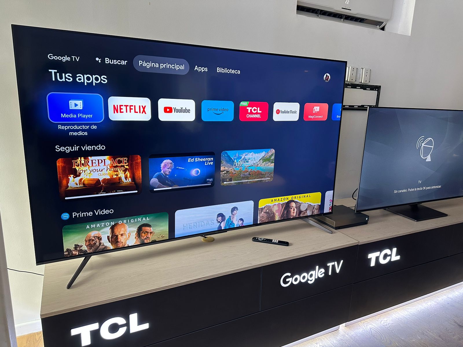 Televisión TCL modelo estándar